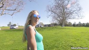 Comendo Mother I´d Like To Fuck Shagged In Park - Outdoor Sex Phoenix Marie