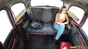 Hard Sex Cab driver Kristof fucked chubby teen Yasmeena in his car Uncensored