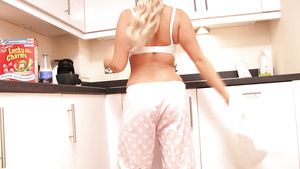 Yqchat Frolic Busty MILF Plays With Cereals And Milk At Her Kitchen Missionary Porn