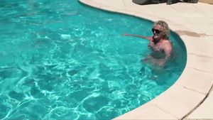 Futa Lesbian Grannies hot poolside sex video Rola