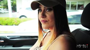 Latina Peter Green makes love with Ella Reese on the backseat Seduction