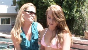 Free3DAdultGames Stepmom Teaches Stepdaughter About Lesbian Pleasure Condom