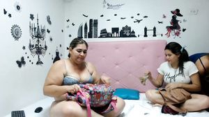 Uncut Venezuelan MILF Hot Lesbian Show on Webcam Justice Young