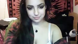 Amateur Porn brunette slut with big naturals posing solo on webcam Pussysex