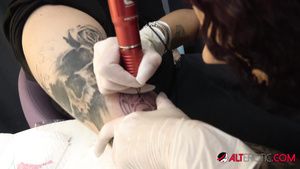Gordita Shagging My Flirtatious Tattoo Artist Mara Martinez Cosplay