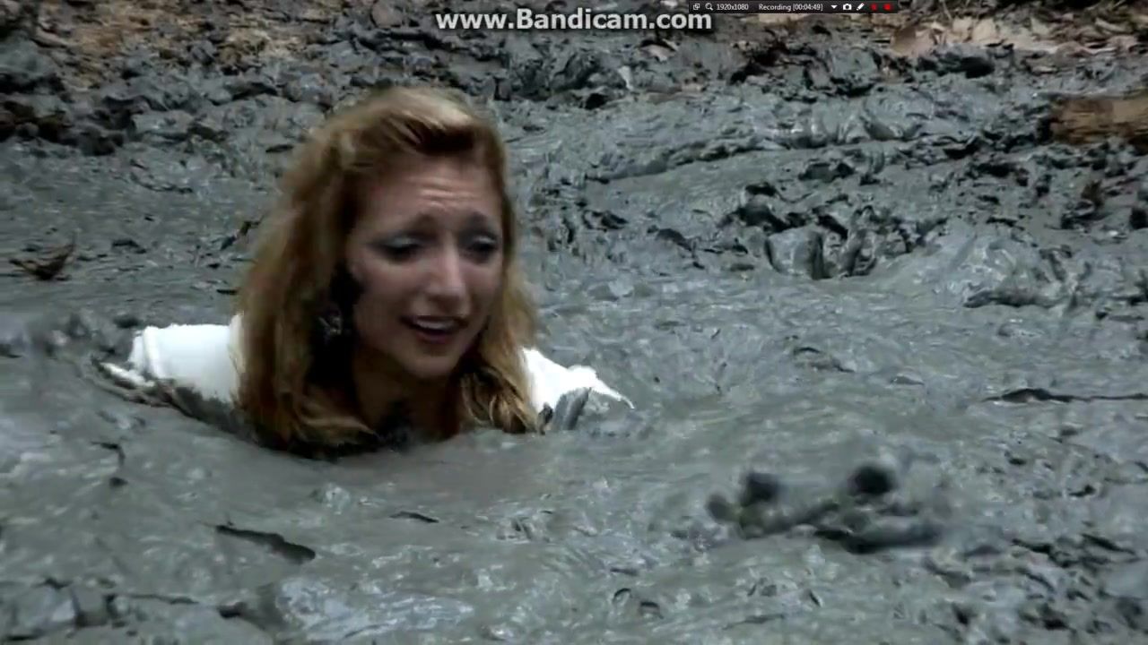 Cam Girl Bizzare Mud Fetish Porn Don't Go To The Forest Alone Love Making