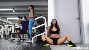 smplace Gym gives sex addicts a chance for a doggy workout Str8