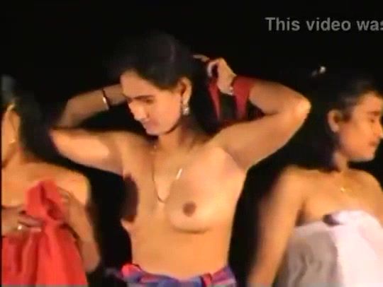 Ikillitts Indian girls with huge boobs dance naked PlayVid