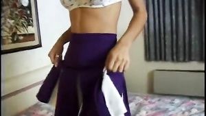 Masturbandose Latina Skinny Cheerleader hot porn video Yoga