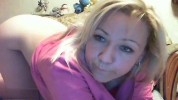Lesbos Shameless Mom - blond hair housewife webcam Fling