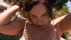 Trimmed Mariah Cherry curvy babe outdoor sex GayMaleTube
