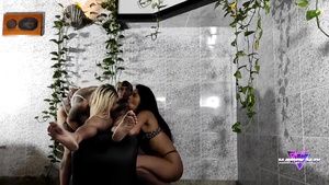 Street Latina libertines hot threesome sex video Jap