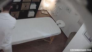 Cocks Amateurs Darkhaired Babe Gets Vagina Massage Student