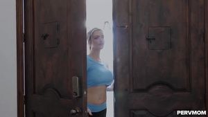 Pee Lustful Cougar Linzee Ryder POV sex video Bigbooty