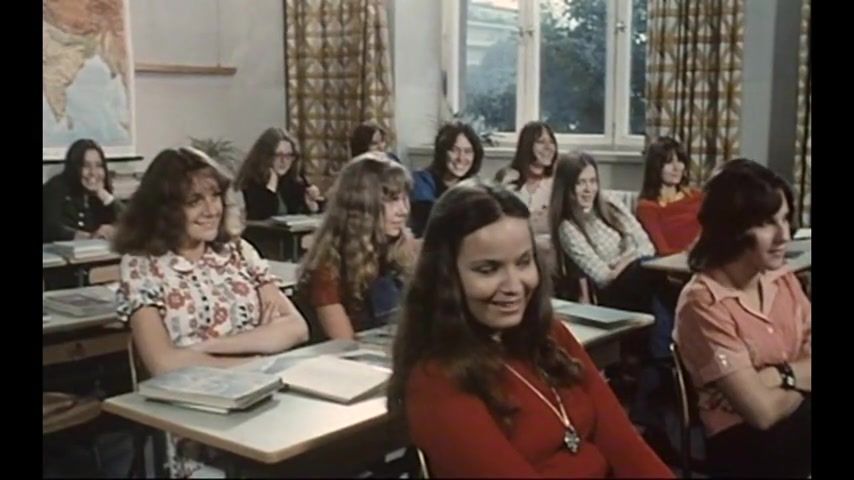 Grandpa German vintage porn "Schulmadchen - Report 06: Was Eltern gern vertuschen mochten" (1973). Gonzo