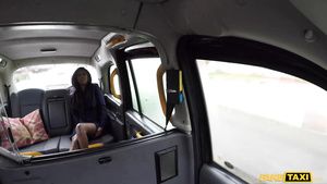 Cum Swallow Dark-skinned slut gets fucked in the backseat of the taxi GreekSex