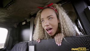 Exgirlfriend Black minx Romy Indy shagged by her kinky taxi driver Women Fucking