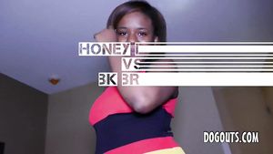 Assfingering Honey Dizzle vs BBC ebony porn video Bribe