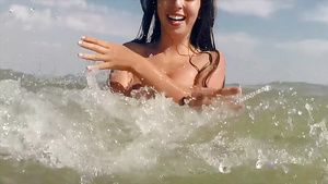 Indo Embrace nudism at the beach veyqo