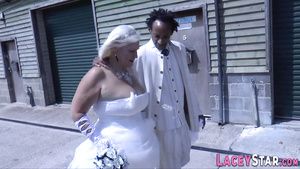 XerCams Big-Boned Milf Bride With Big Jugs Tats