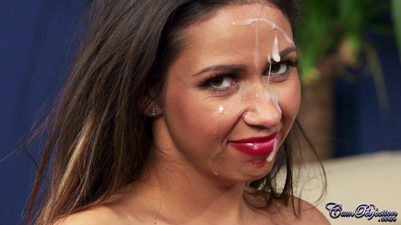 Porn Amateur Hot latina MILF Roxxy Lea first facial scene Clip