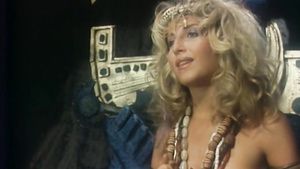 Homo Blonde Goddess - 1982 (2K) Cornudo