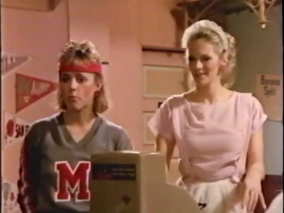 Picked Up Naughty Cheerleaders - 1985 iDope
