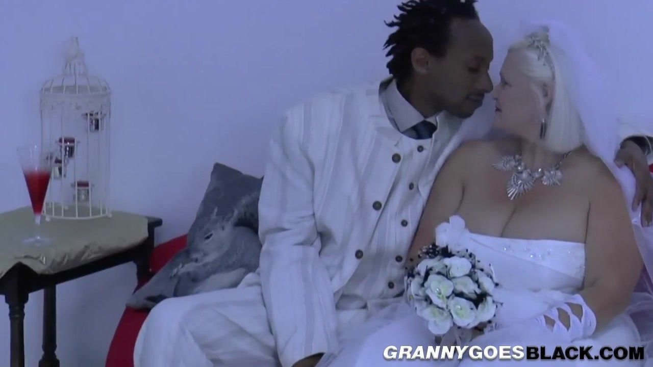 Pay Grandma Bride Suck Black Male Stick - Interracial Intercourse BongaCams.com