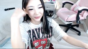 cFake Japanese naughty camgirl crazy solo clip smplace