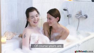 Mommy Girlfriends - Bubble Bath And Twat Licking Fun 1 - Tats