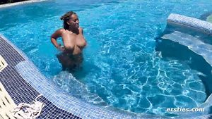 Real Amature Porn Leggy ebony stunner Naomi hot solo video Caught