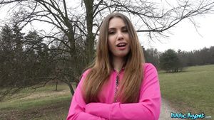Pelada Public Agent - Luscious Jogger Fornicateed In The Woods 1 - Elle Rose Work