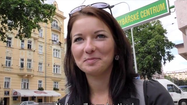 Abigail Mac HUNT4K: Hot fucking in the center of Czech Republic Facesitting