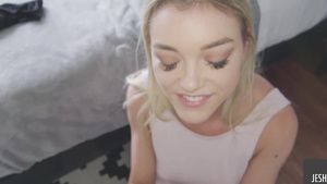 Goth Anny Aurora hot blowjob and facial porn video Tease