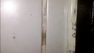 Live Laura In Mens Toilets Gloryhole Porn Clip Pasivo