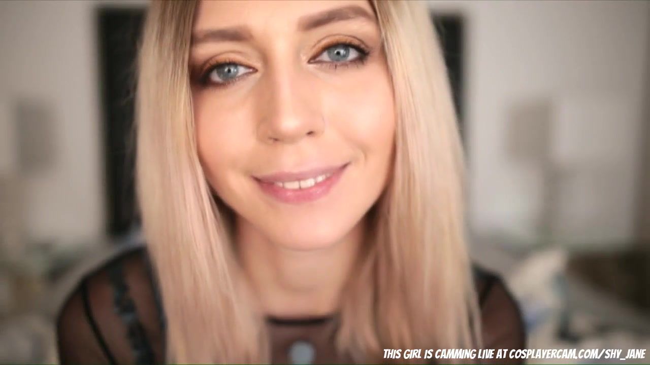 Amateur Sex Shy Blonde Girl With A Vibrator On Webcam Peituda