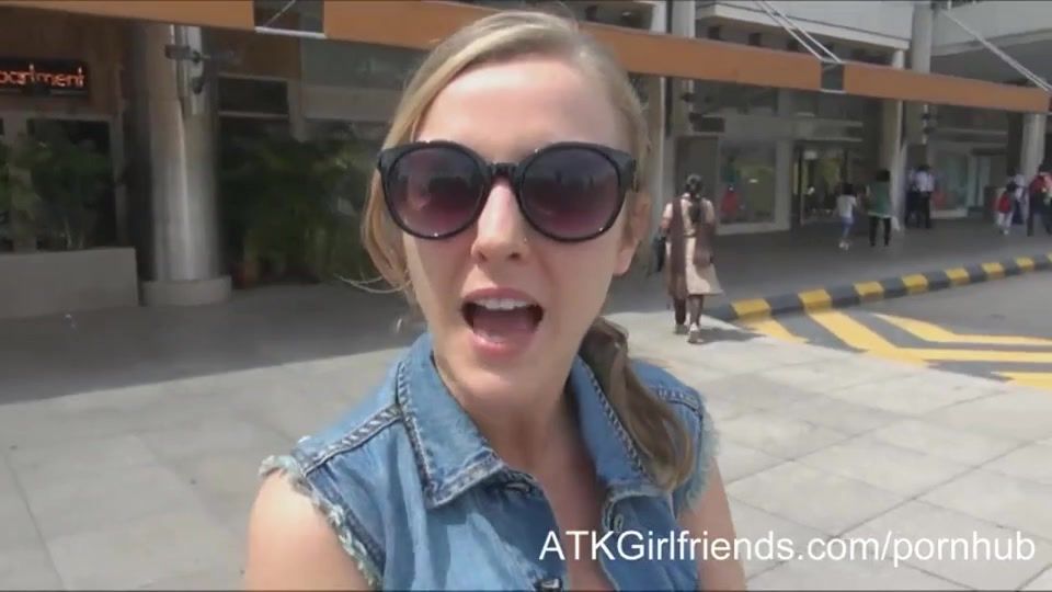 Shoplifter Teenager Karla Kush gets a creampie on your Virtual Vacation to Malaysia Fingers